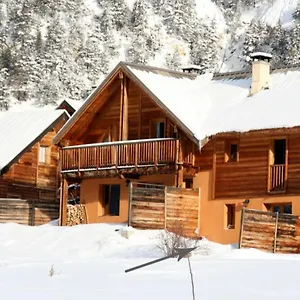 Le Gouroùn Hameau Des Chazals Hautes Alpes Chalet