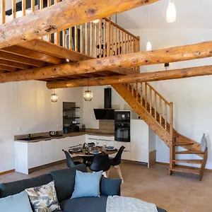 Loft équipé Au Cœur D'un Domaine Viticole , Campsas France
